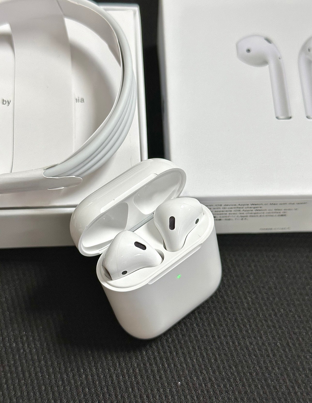 Apple air pods